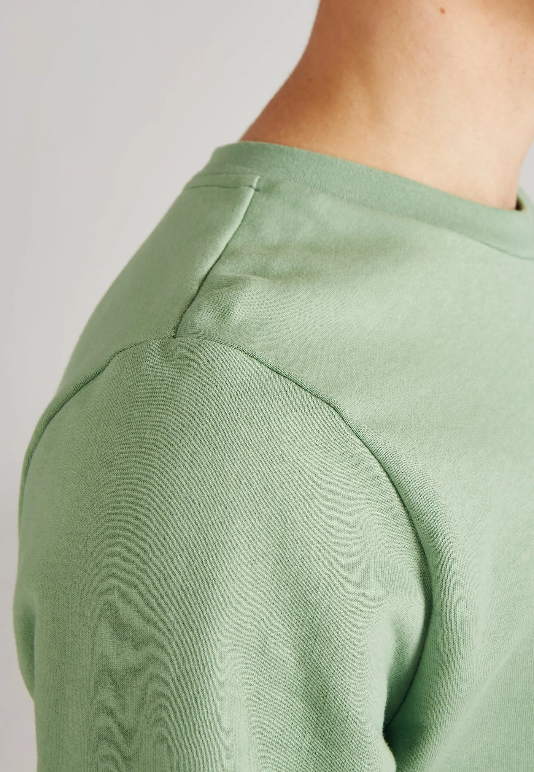 Sweatshirt CANTON organic cotton - Apple Green Givn Berlin