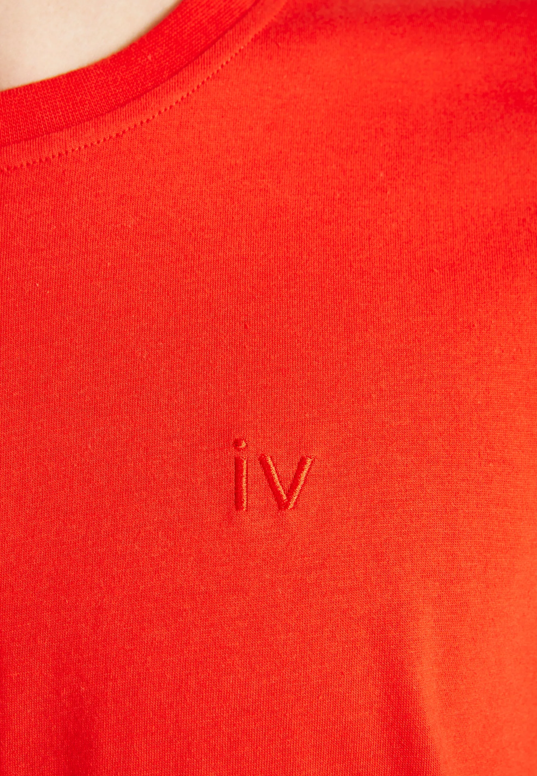 T-shirt COLBY (iv) organic cotton - Lava Red Givn Berlin