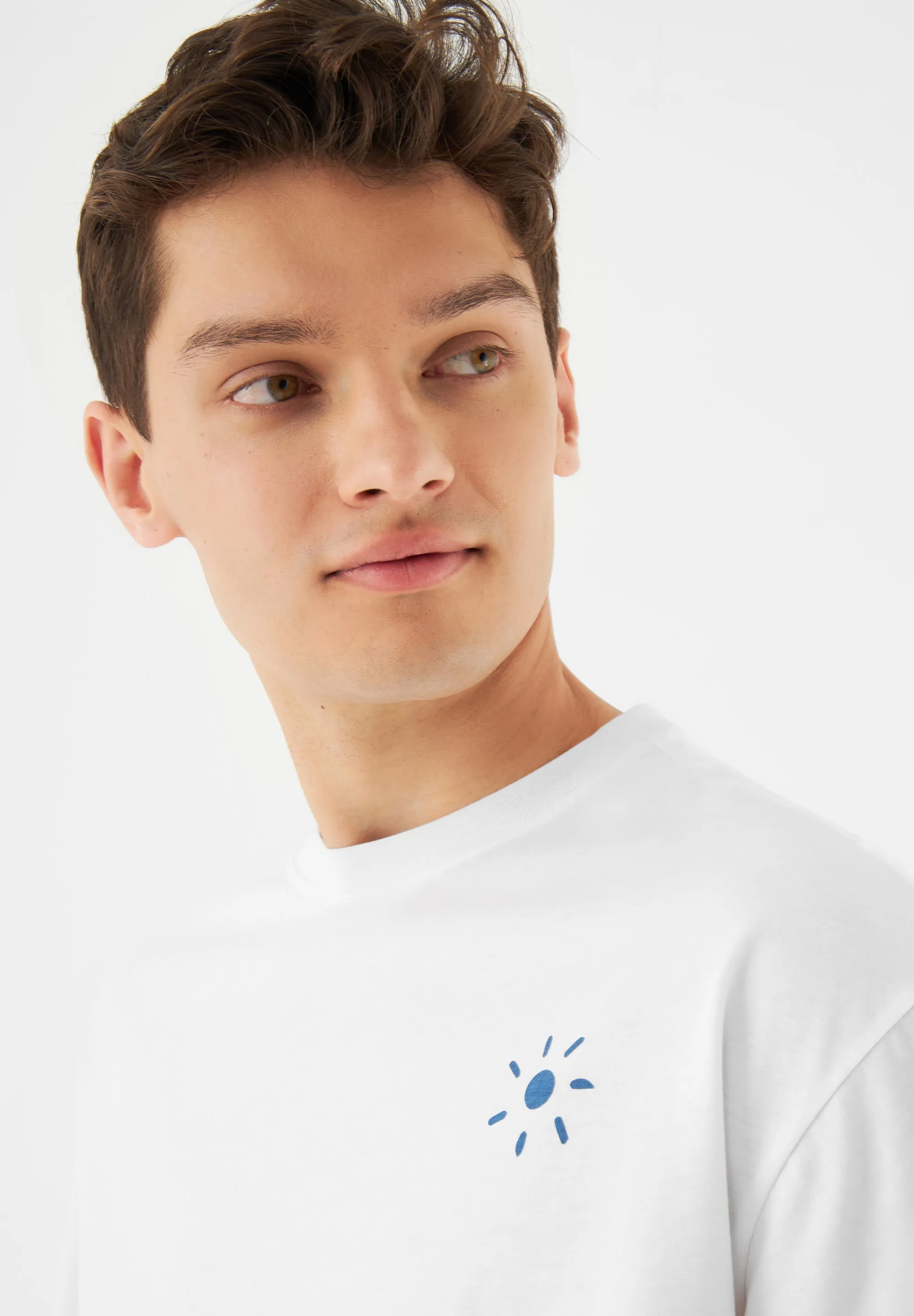 T-shirt GBCLIFF (Sun) Relaxed Fit Made From Organic Cotton - White Givn Berlin