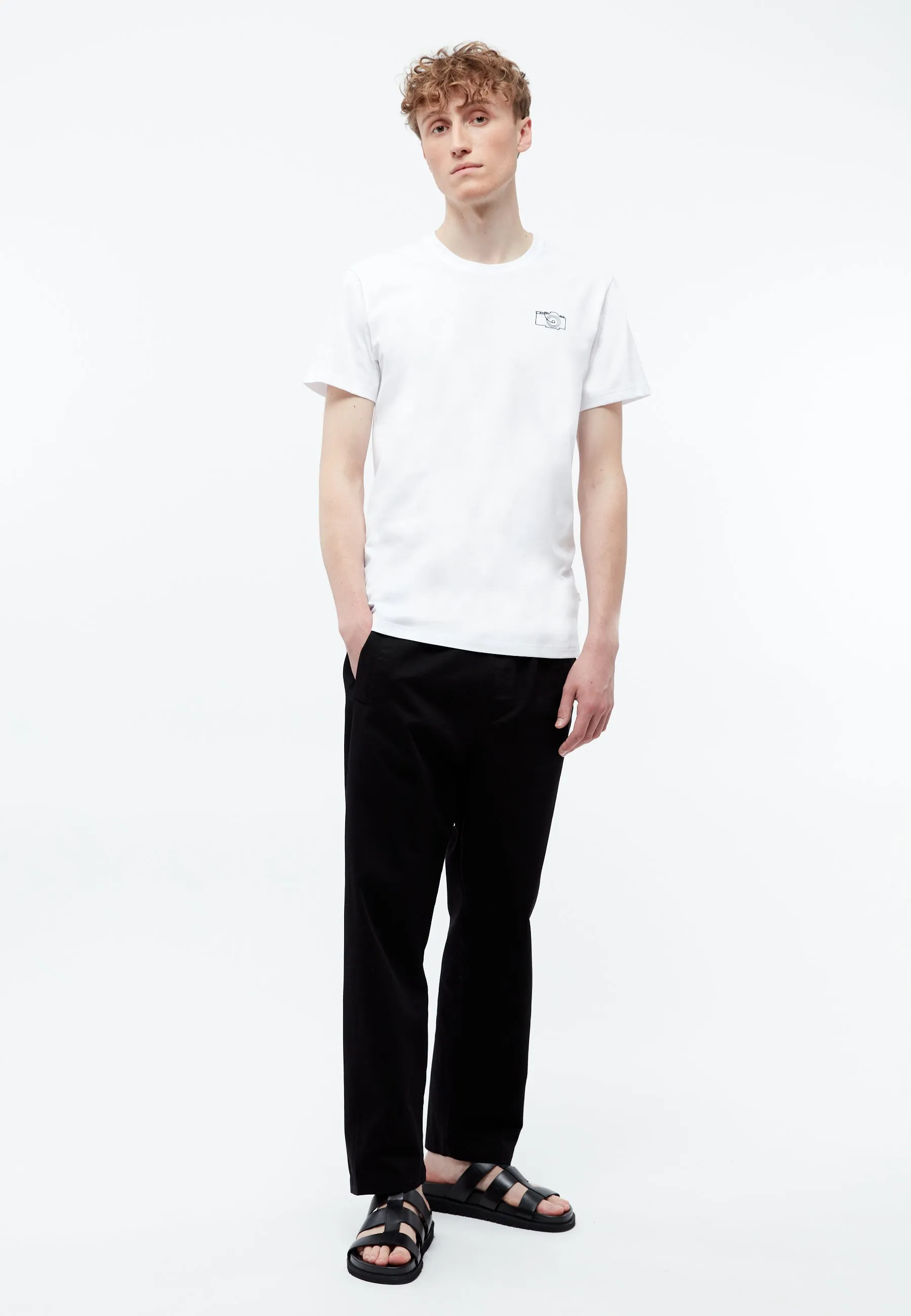 T-shirt GBCOLBY (CAMERA) made of organic cotton with embroidery - White Givn Berlin