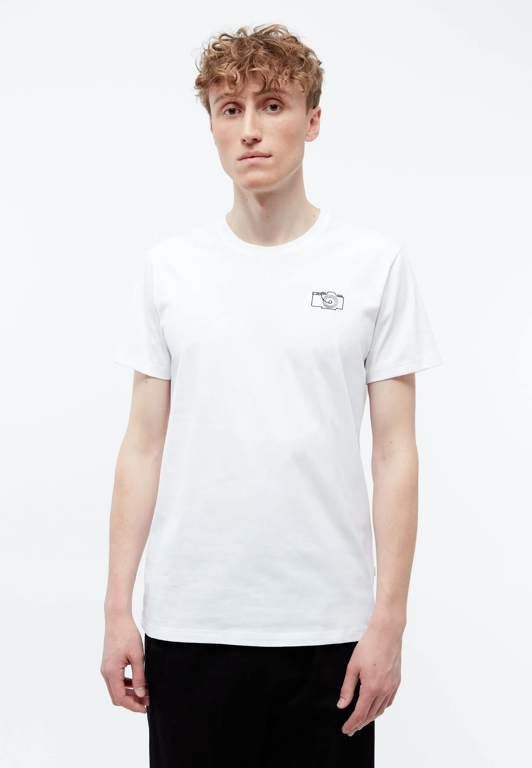 T-shirt GBCOLBY (CAMERA) made of organic cotton with embroidery - White Givn Berlin