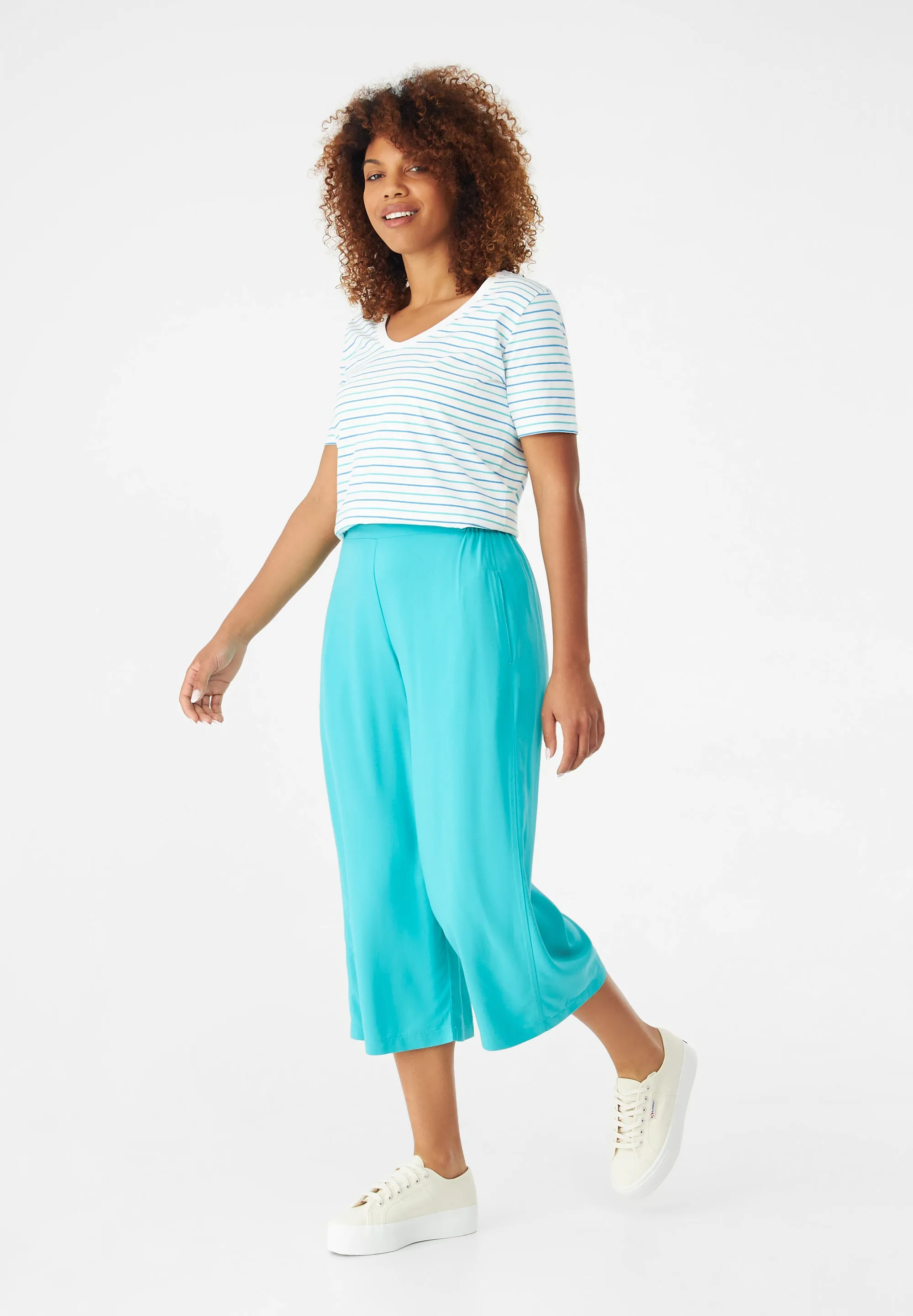 T-shirt GBJANE Slim Fit Made From Organic Cotton - Green / Blue (Stripes) Givn Berlin