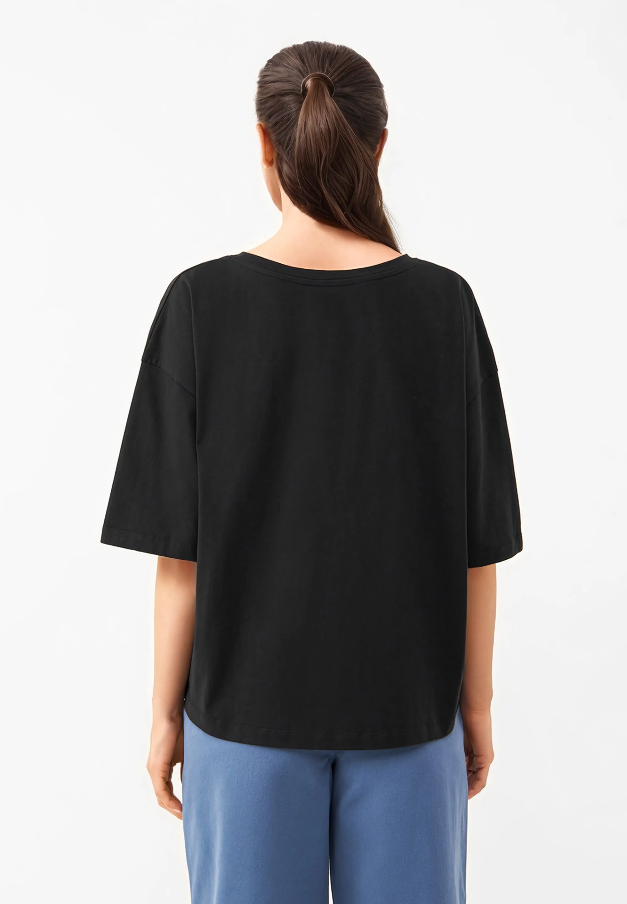 T-shirt GBJOLINA Loose Fit Made From Organic Cotton - Black Givn Berlin