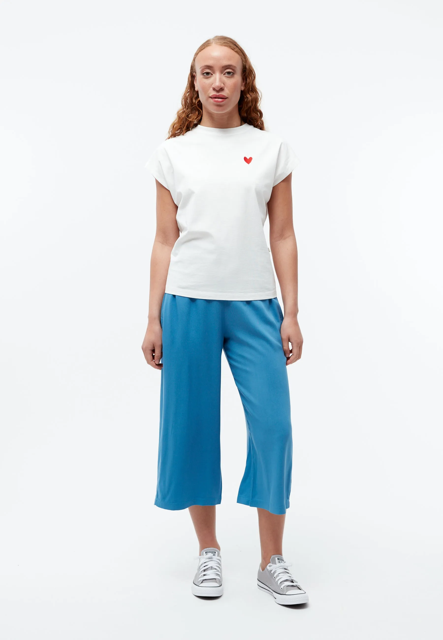 T-shirt GBLAILA (HEART) made of organic cotton with embroidery - White Givn Berlin