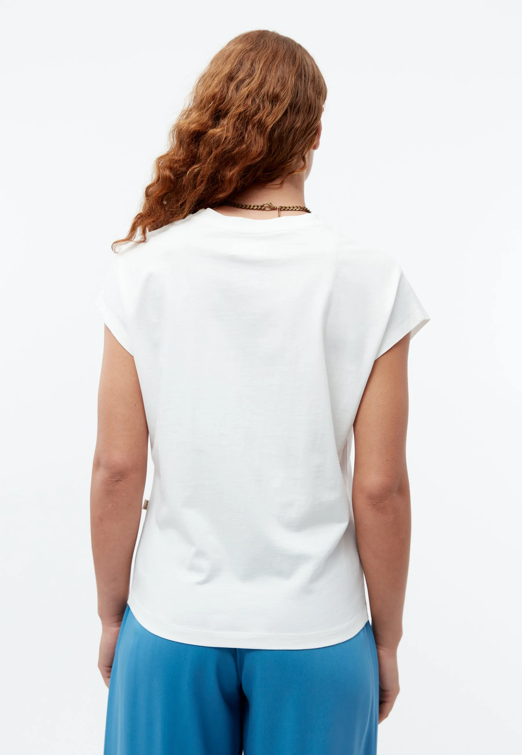 T-shirt GBLAILA (HEART) made of organic cotton with embroidery - White Givn Berlin