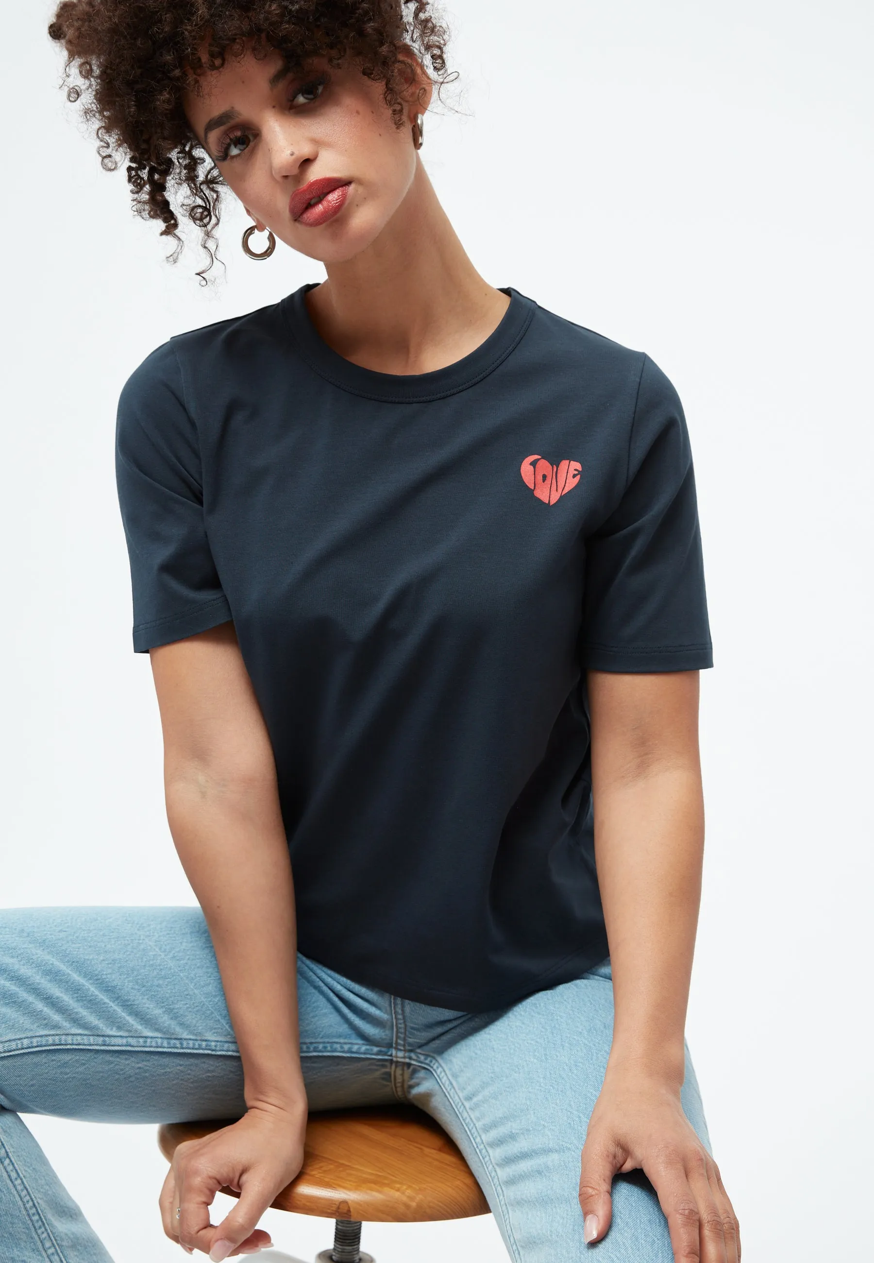 T-shirt GBRUTH (Love Heart) made from organic cotton - Midnight Blue Givn Berlin