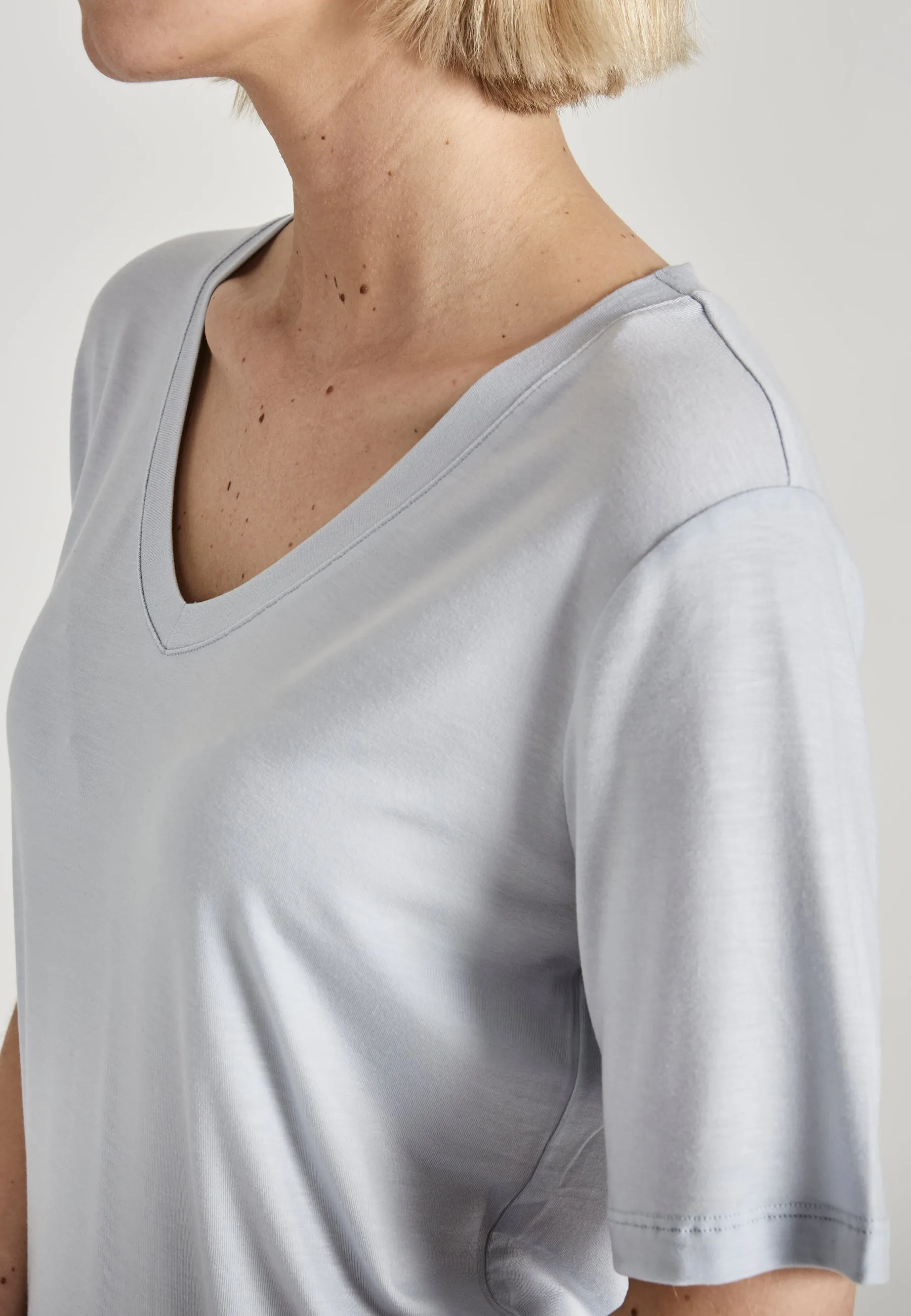 T-shirt JANE in TENCEL™ Lyocell - Misty Blue (Tencel) Givn Berlin