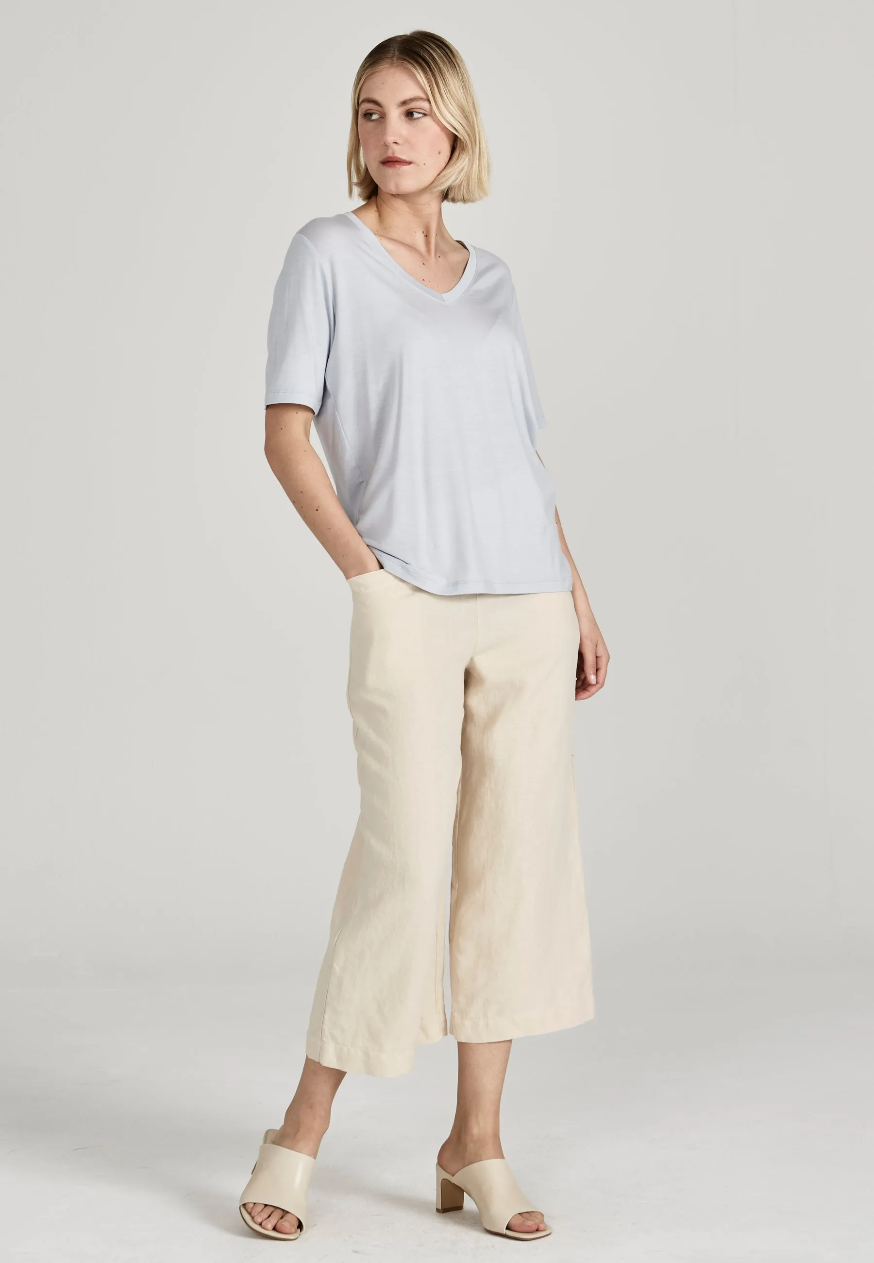 T-shirt JANE in TENCEL™ Lyocell - Misty Blue (Tencel) Givn Berlin