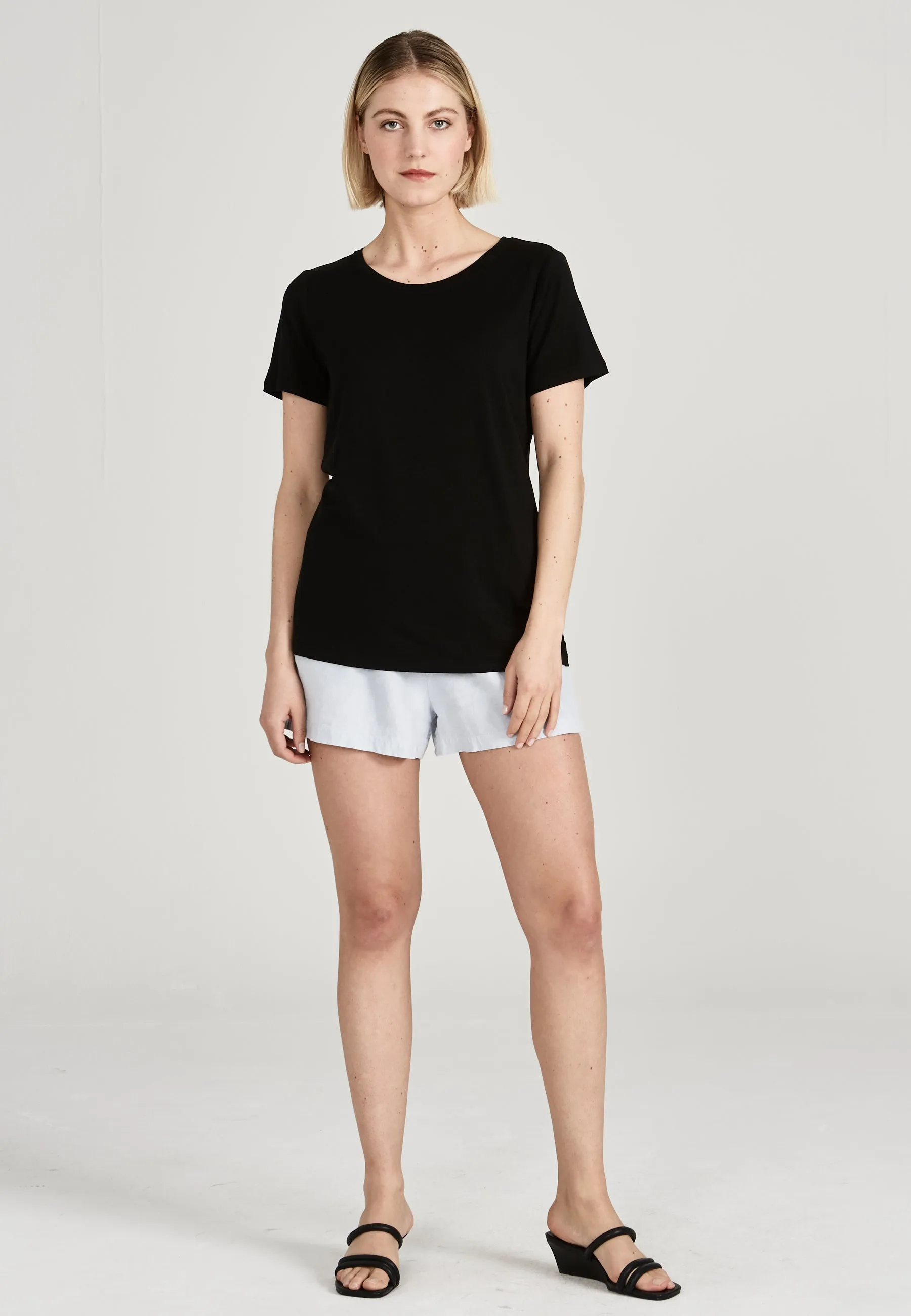 T-shirt LENA in TENCEL™ Lyocell - Black (Tencel) Givn Berlin