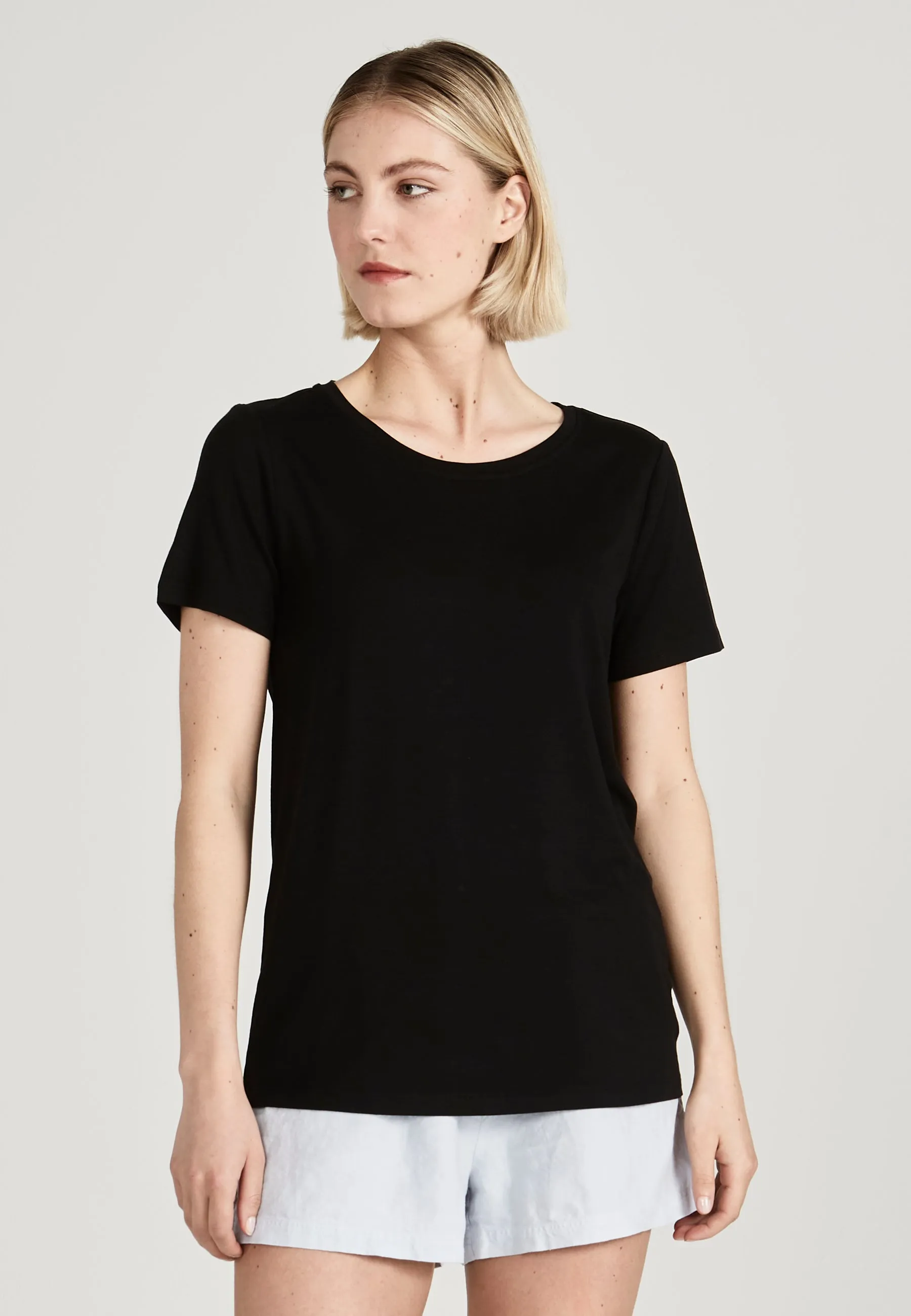 T-shirt LENA in TENCEL™ Lyocell - Black (Tencel) Givn Berlin