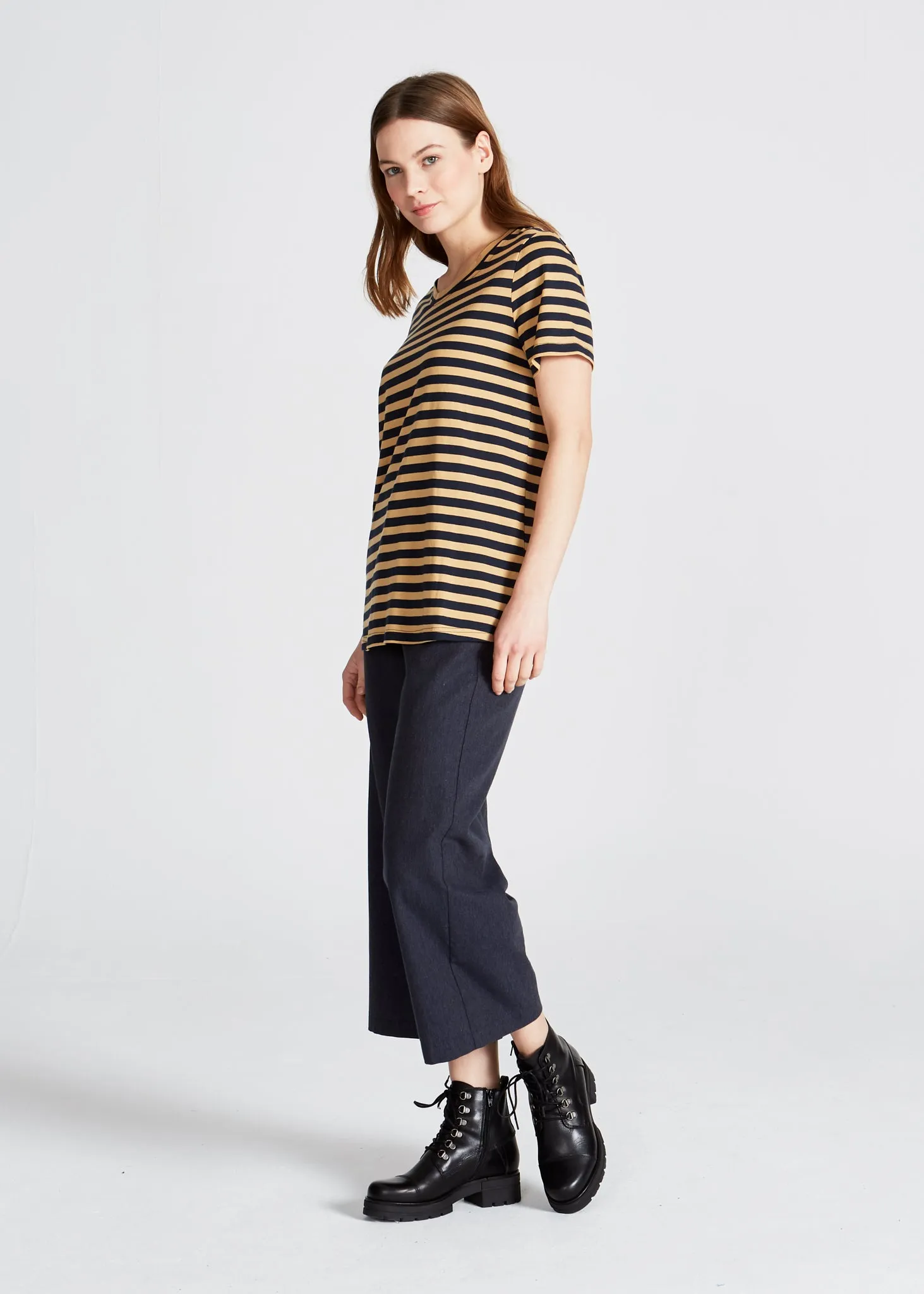 T-shirt LENA Made From TENCEL™ Lyocell - Blue / Camel (Stripes) Givn Berlin
