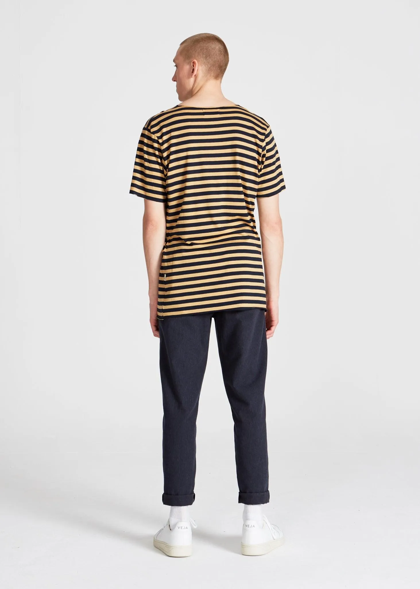 T-shirt NEW FOUNDLAND in TENCEL™ Lyocell - Blue / Camel (Stripes) Givn Berlin
