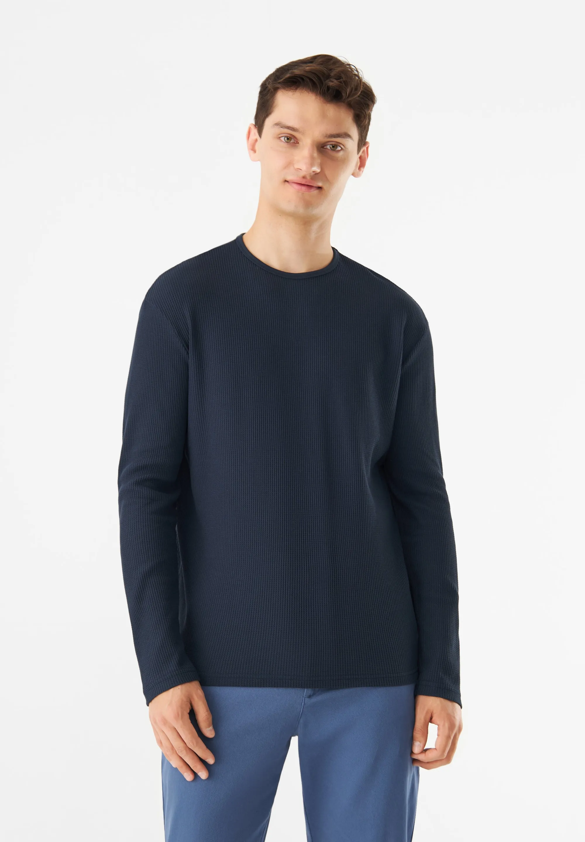 Textured Long Sleeve GBPITTIE Relaxed Fit Made From Organic Cotton - Midnight Blue (Waffle) Givn Berlin