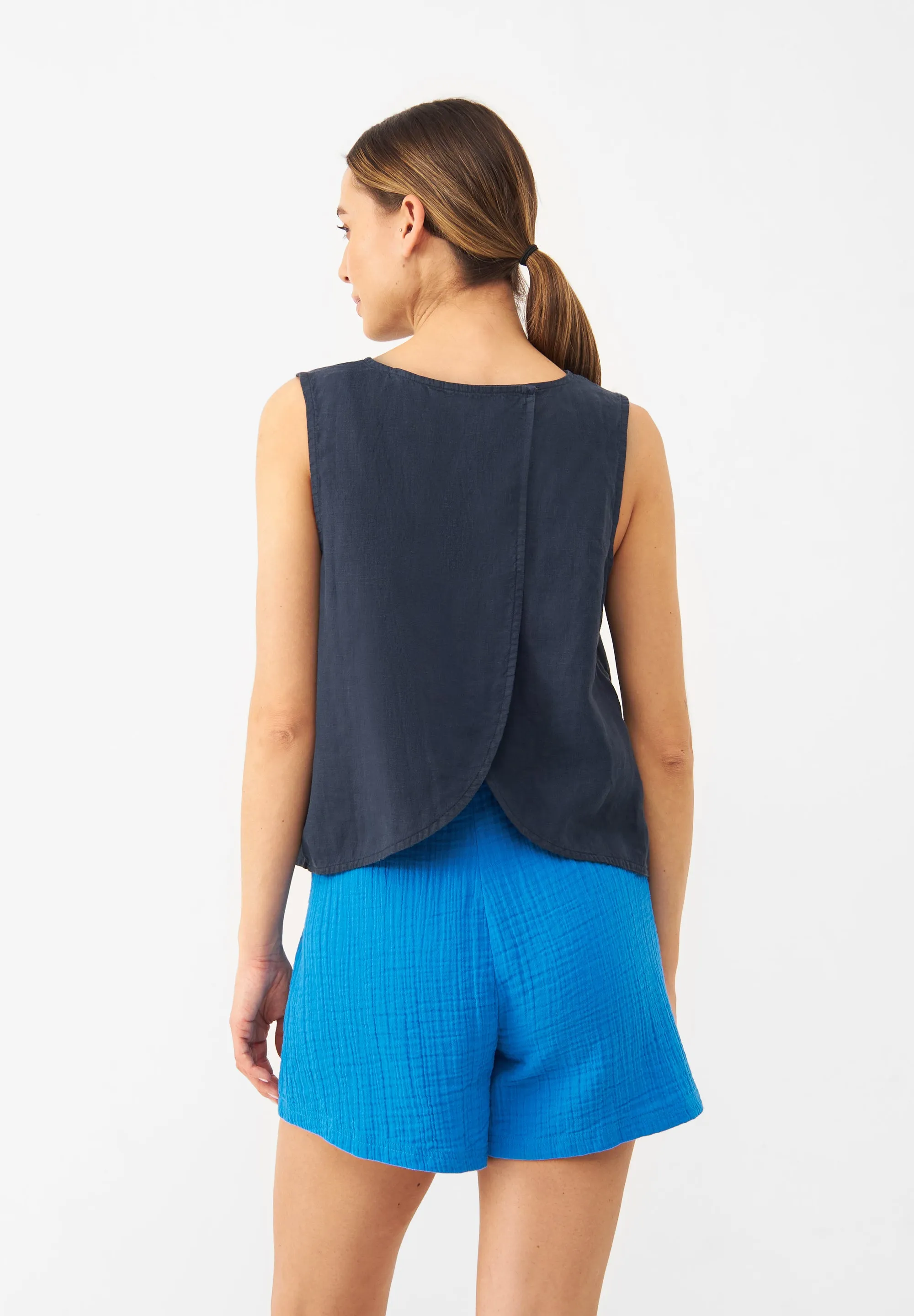 Top GBDOROTHY In Linen With Back Detail - Midnight Blue (Linen) Givn Berlin
