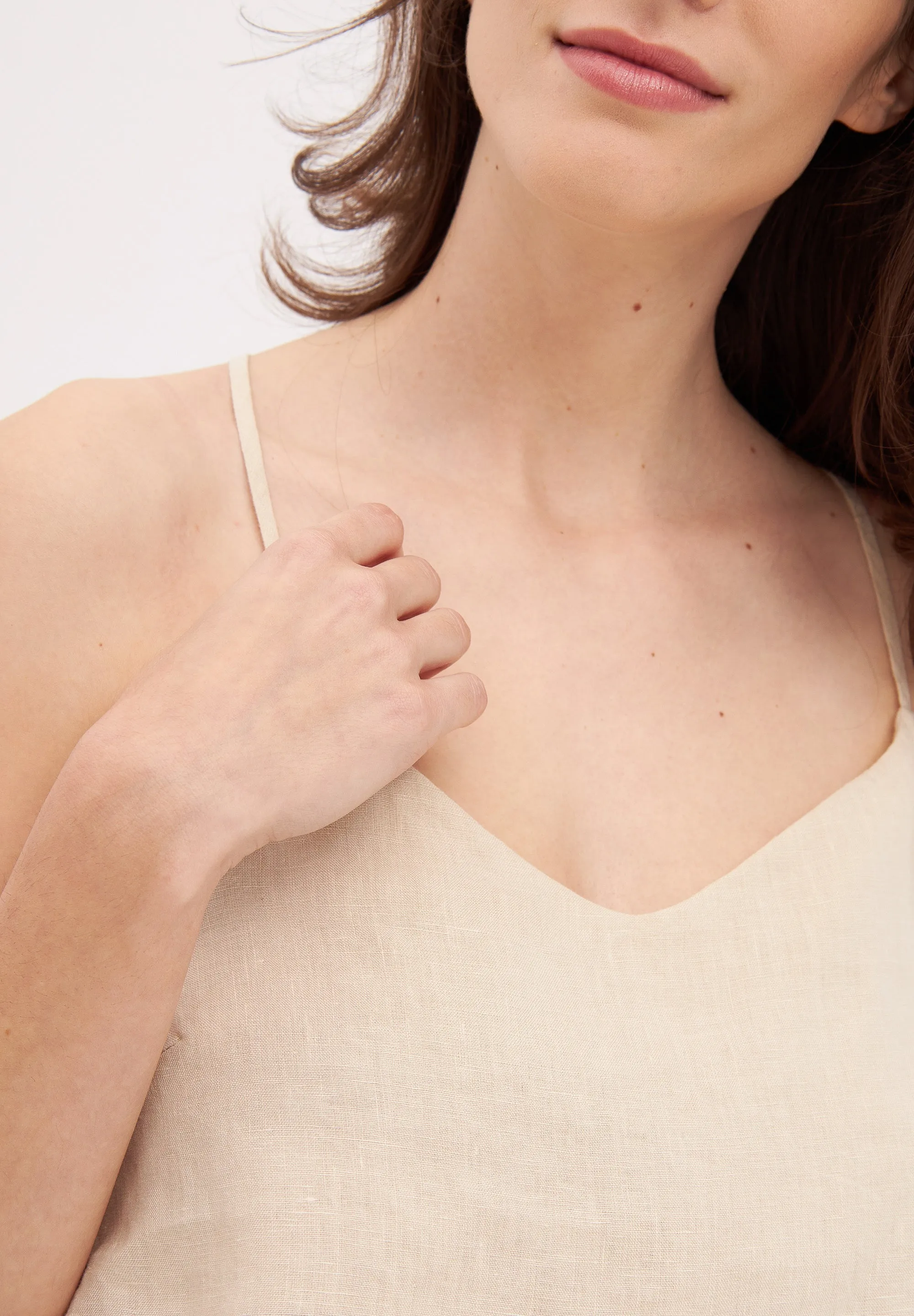 Top JULIE in linen - Beige (Linen) Givn Berlin