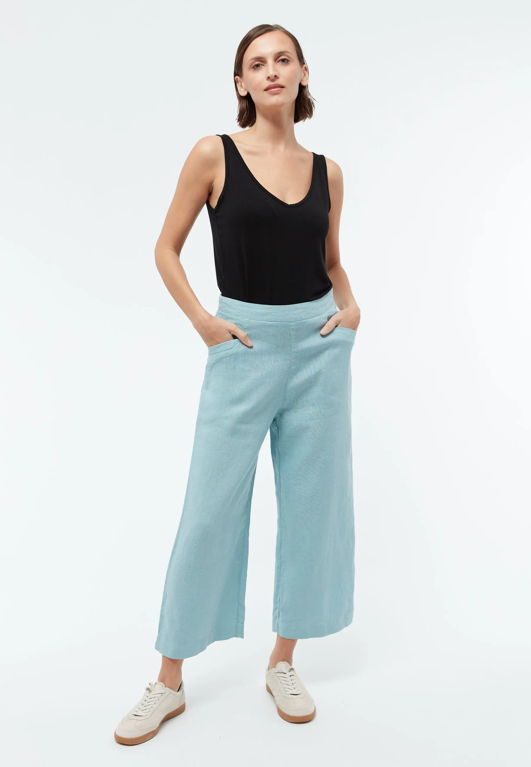 Top Victoria in TENCEL™ Lyocell - Black (Tencel) Givn Berlin