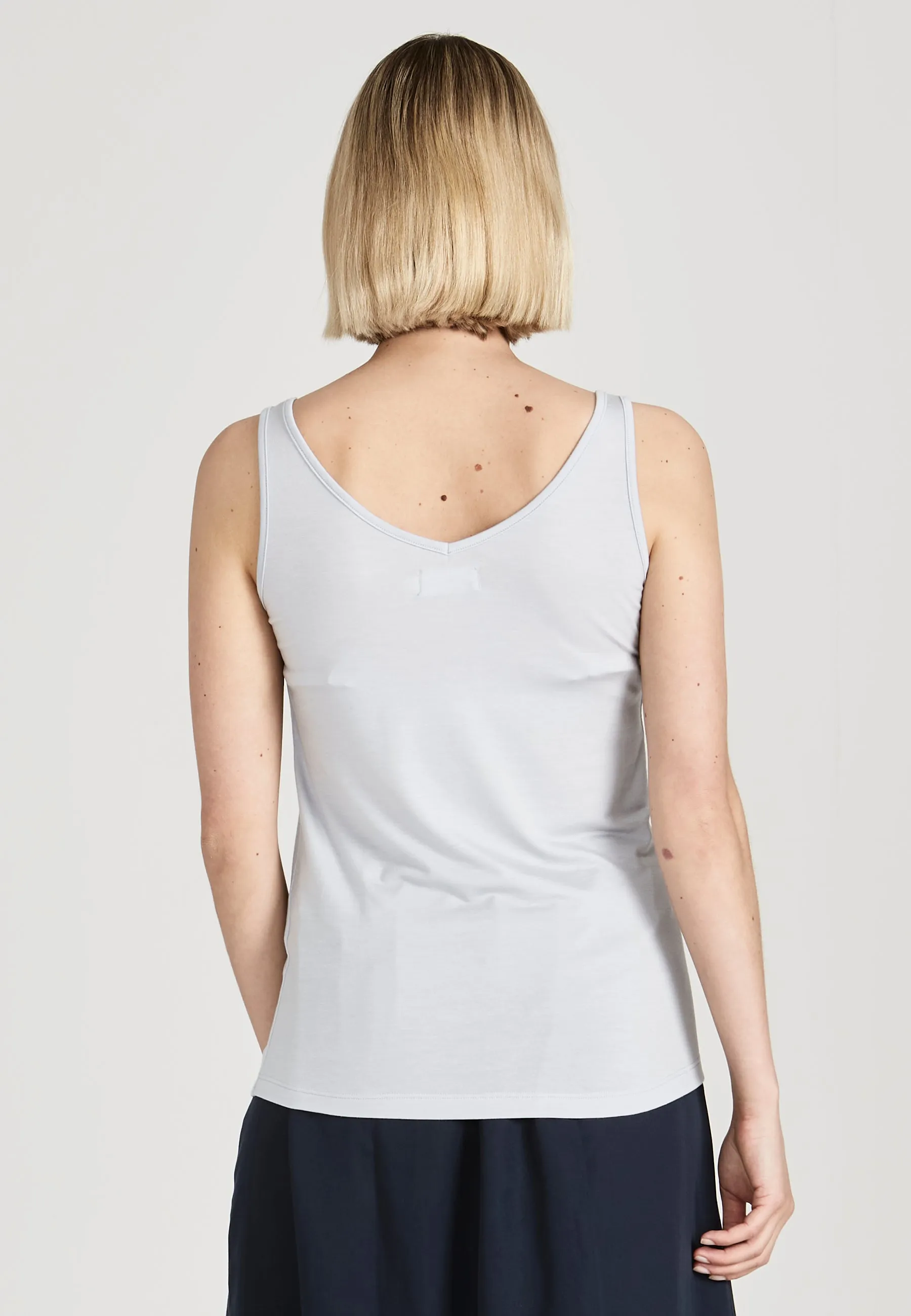 Top VICTORIA in TENCEL™ Lyocell - Misty Blue (Tencel) Givn Berlin
