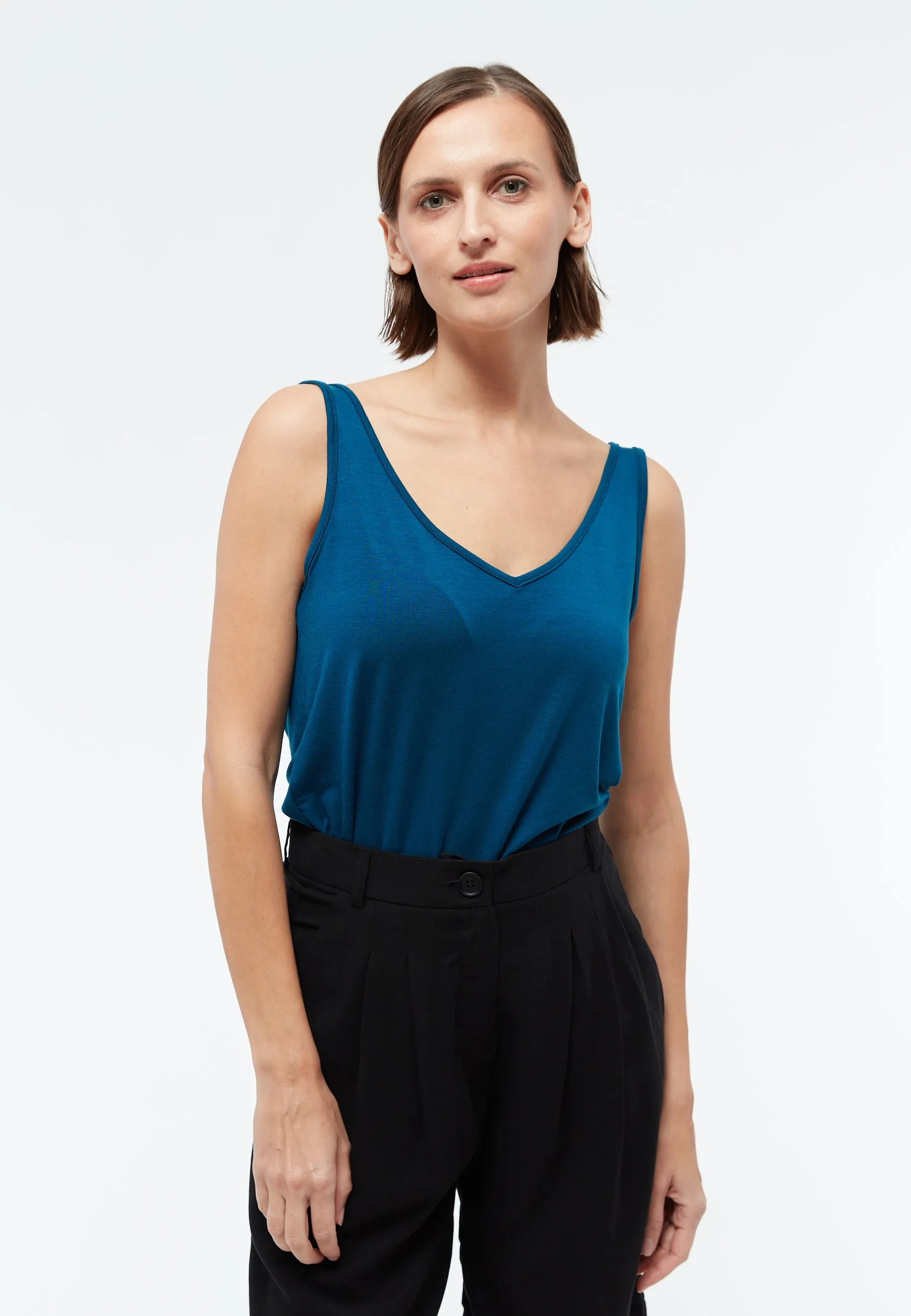 Top Victoria in TENCEL™ Lyocell - Moroccan Blue (Tencel) Givn Berlin