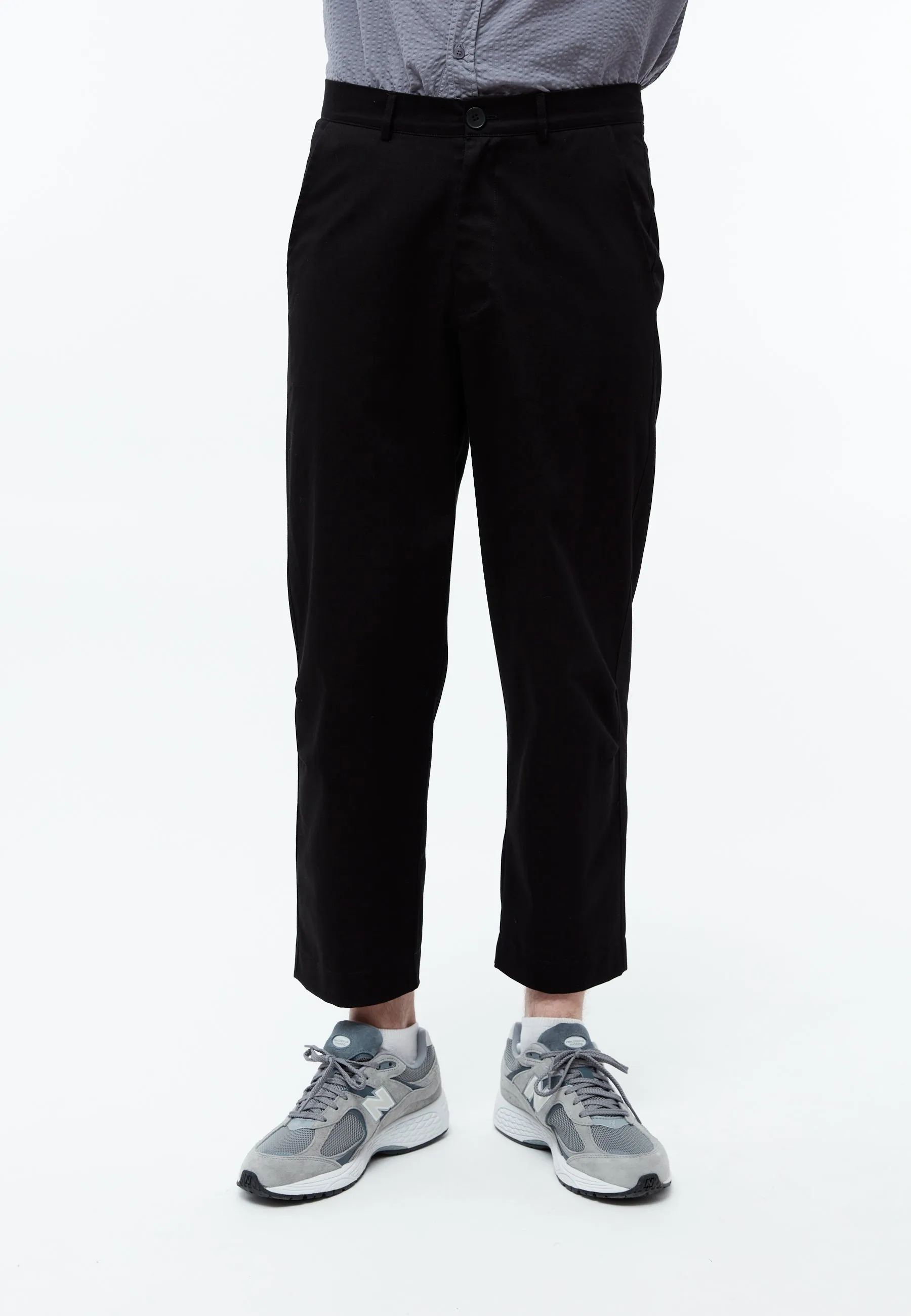 Trousers GBJORIS out of lighly woven organic cotton Givn Berlin