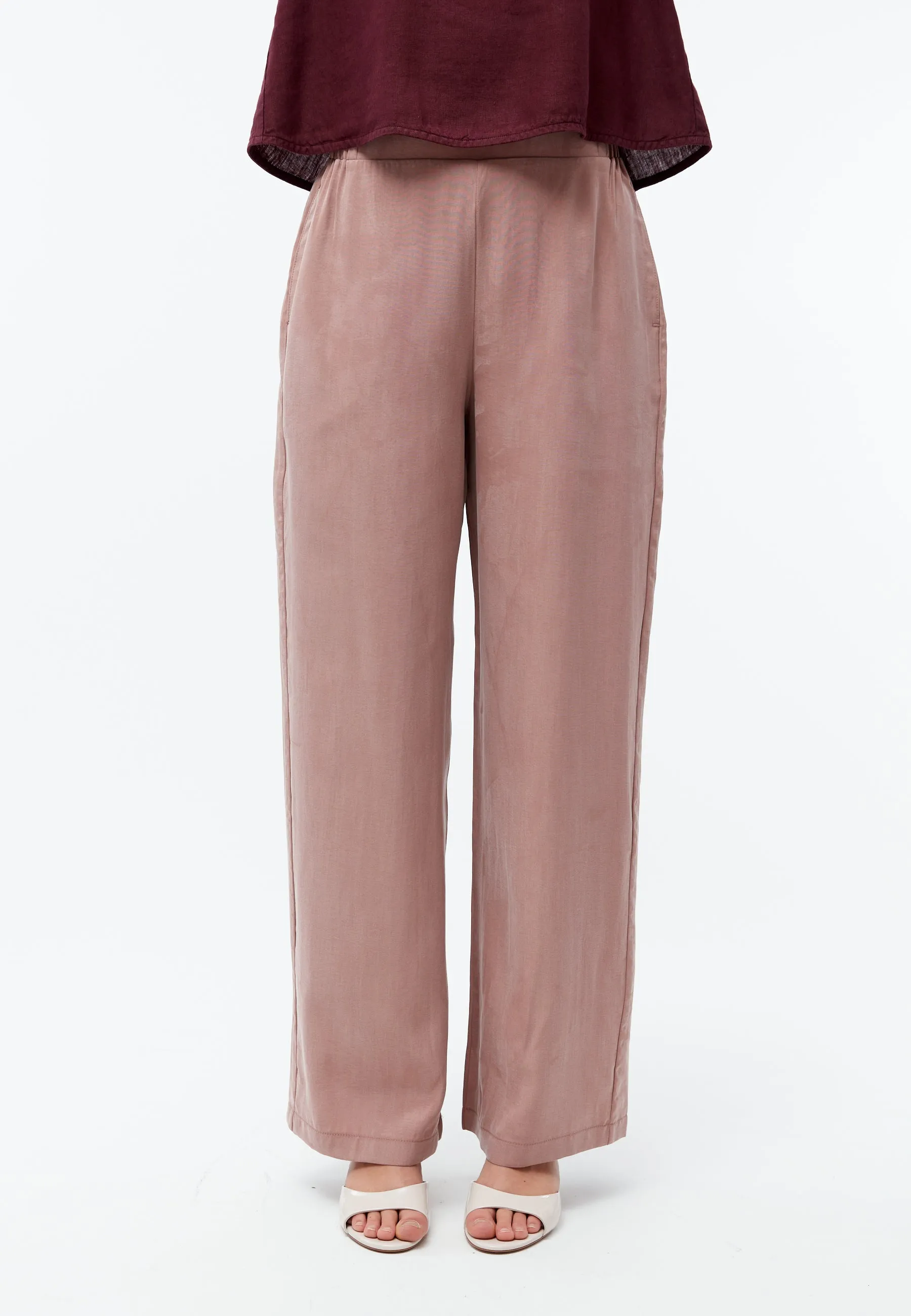 Trousers GBMARLA out of TENCEL™ with peach-effect Givn Berlin